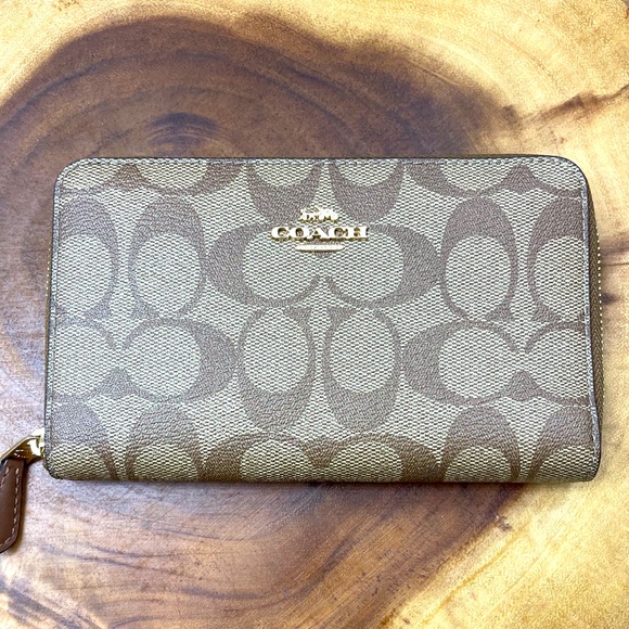 Coach Tan Signature Zip Wallet - Picture 1 of 8